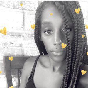 Meet your Posher, Tenisha